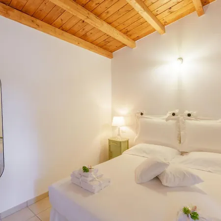 Trullo Quattro Carrini By Interhome *